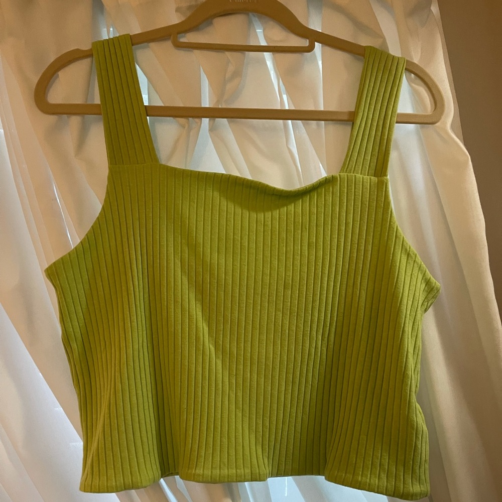Ribbed crop top
